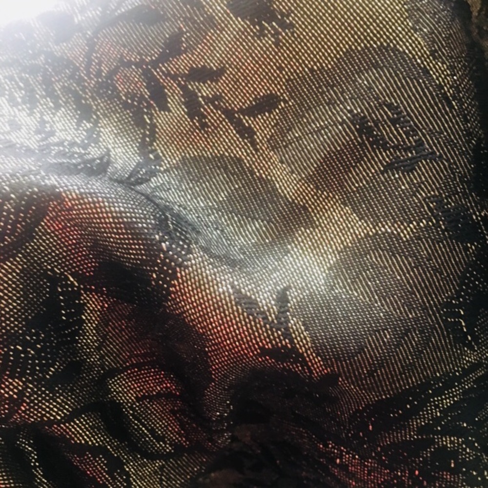 GOLD DRESS BY WAREHOUSE - Picture 4 of 4